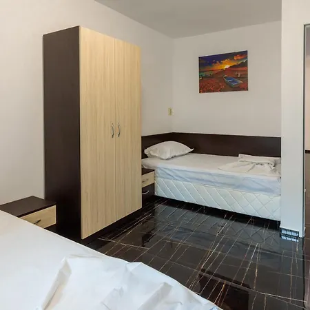 Alloggio in famiglia за гости пиротска 39 Burgas