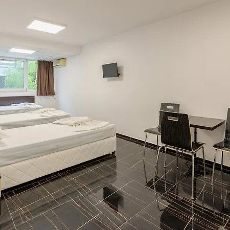 Alloggio in famiglia за гости пиротска 39 *