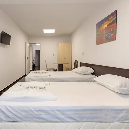 за гости пиротска 39 Homestay